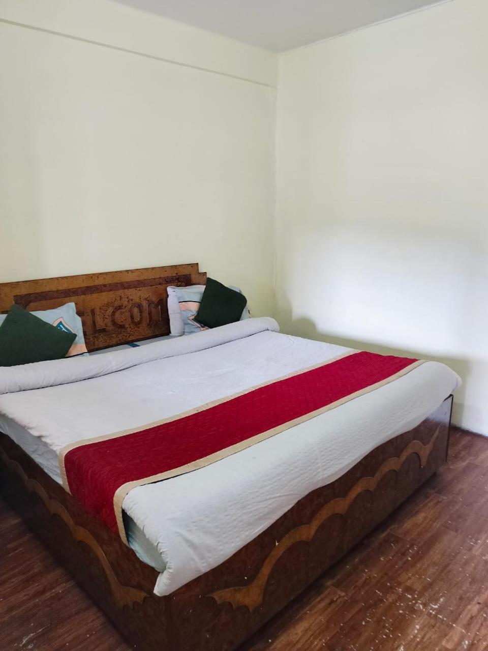 Hotel Surya Lake View Nainital Exterior foto